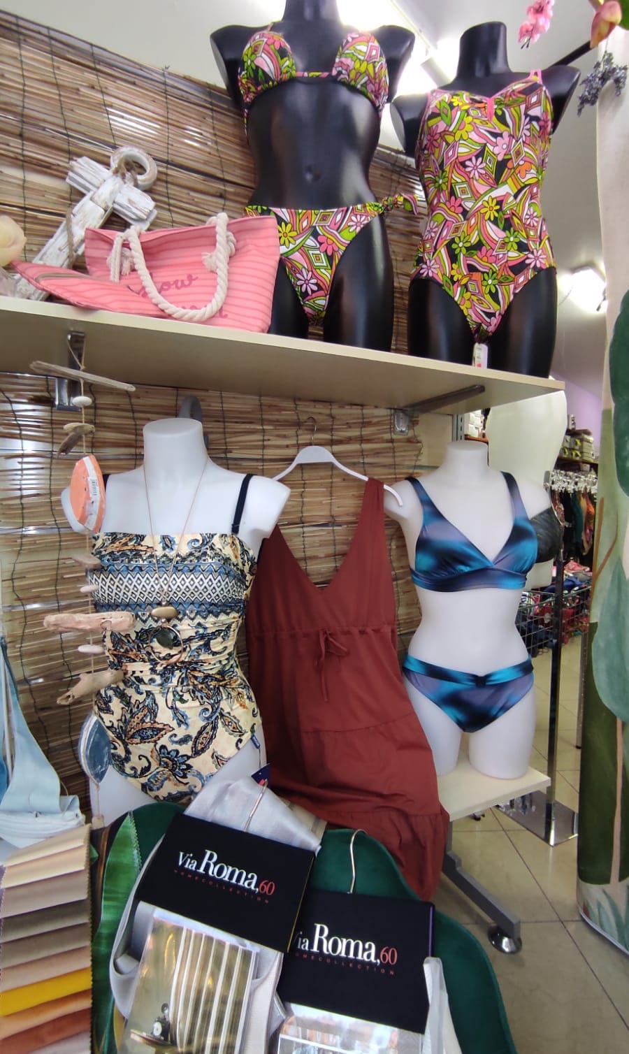 Costumi da bagno e bikini a stampa — collezione mare Prestige Outlet